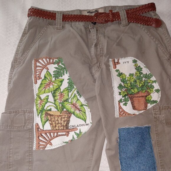 Plant Lover Upcycled Wrangler Cargo Pants 32 x 34 Khaki Patches Unisex Baggy - Picture 3 of 12